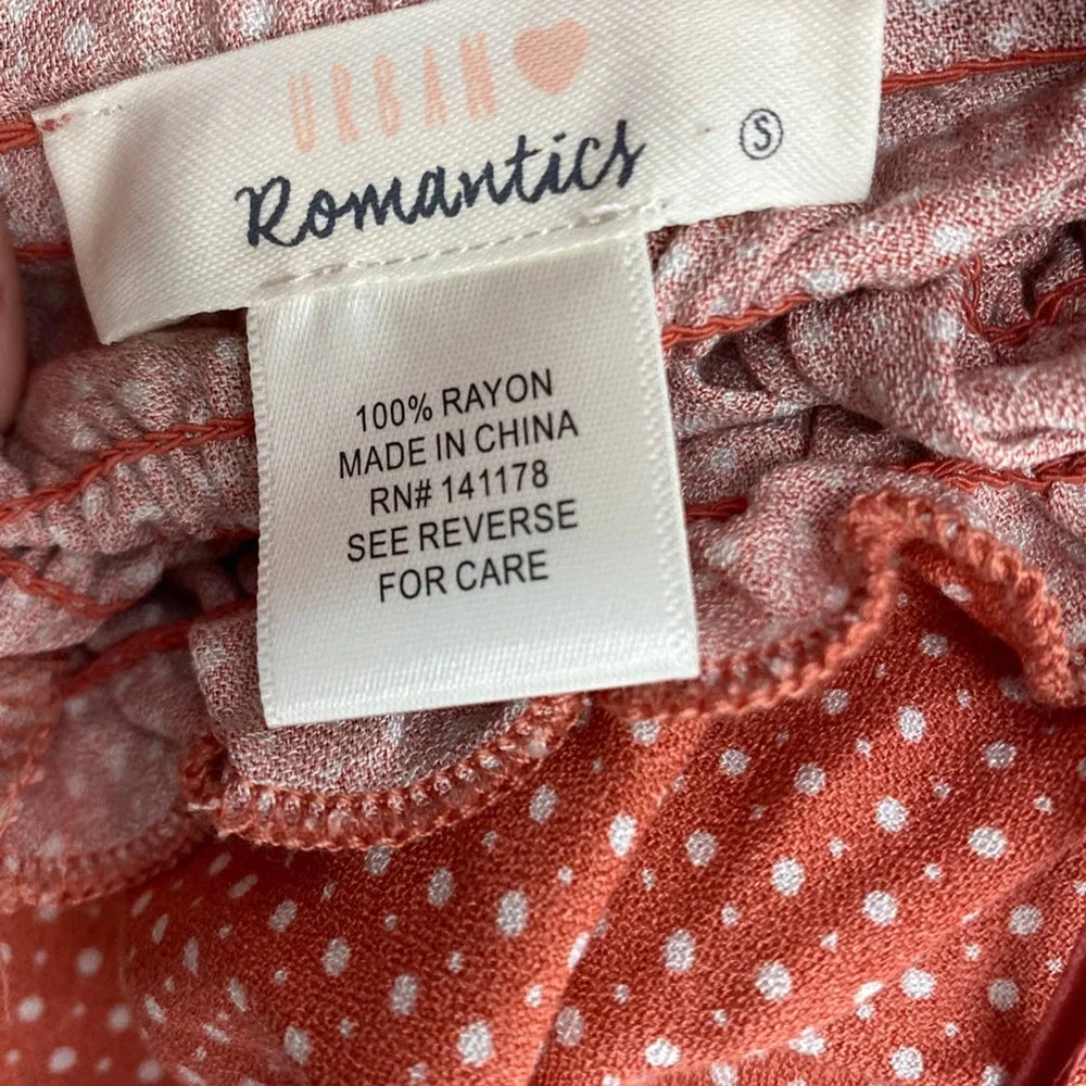 Urban Romantics Womens Off Shoulder Peasant Polka Dot Blouse NEW Small - Picture 6 of 10